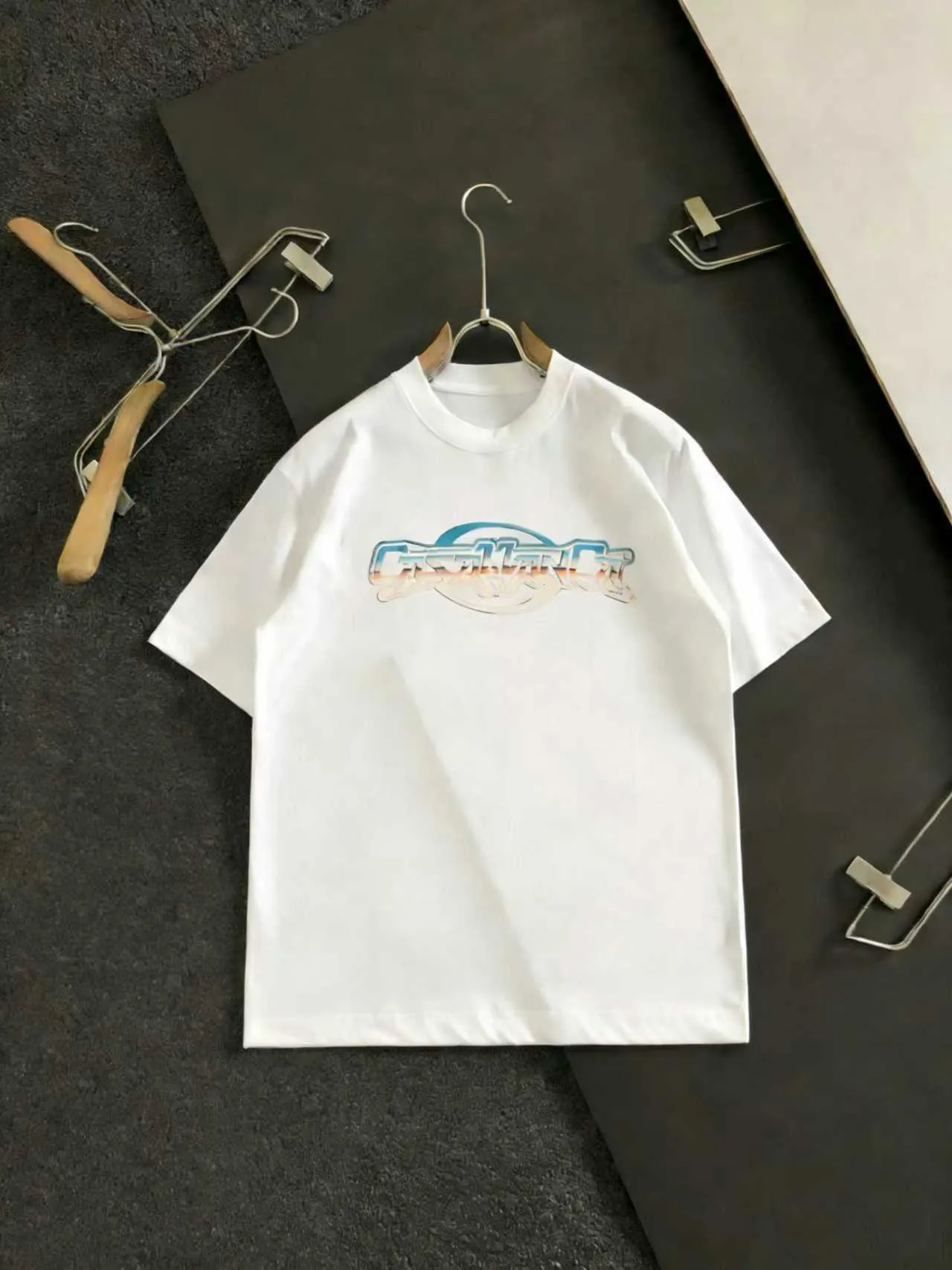 "𝙉𝙚𝙬♈️ Casablanca"🏖Casablanca 25th Autumn and Winter New Arrival letter logo white ink direct injection process, no touch short-sleeved T-shirt, made of 32 grams of dense double yarn cotton fabric, the fabric is soft. Color: Black White Orange Size: S M L XL 2XL